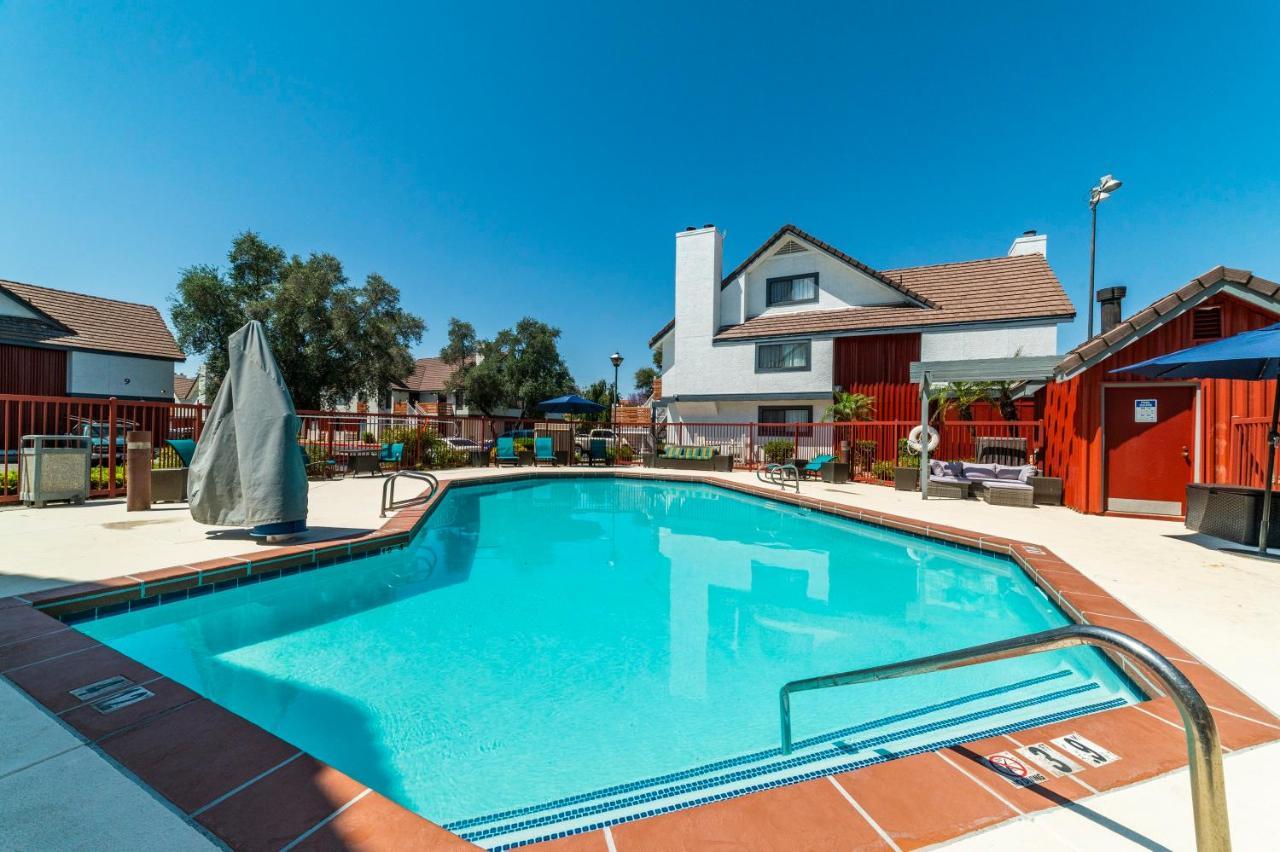 Metro Phx Downstairs Studio Sleeps 4 Ada Accessible 피닉스 외부 사진